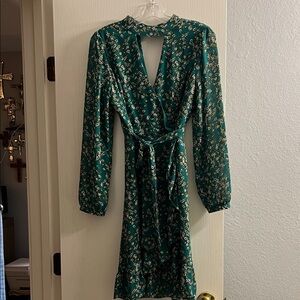 Chic Green Floral Long Sleeve Dress